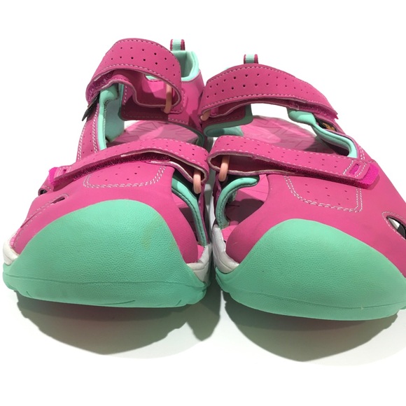 TEVA HURRICANE CLOSED TOE PRO SPORTS WATER SANDALS -RASPBERRY -YOUTH US 5 -NEW - Picture 6 of 7